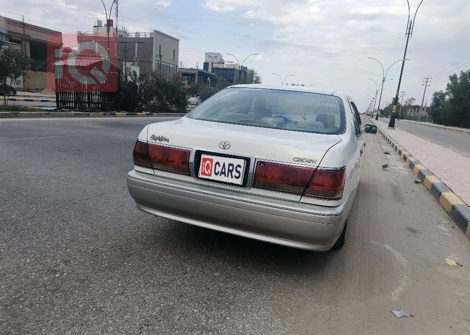 تويوتا كراون